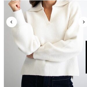 Truth Women's deep V-Neck, soft, warm Cream Sweater size XL